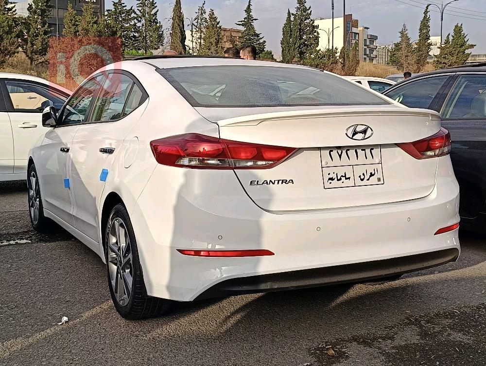 Hyundai Elantra